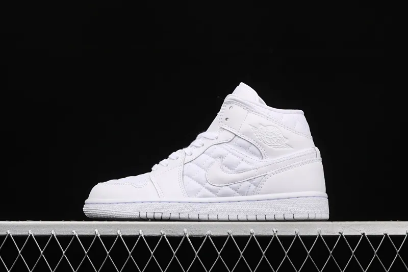 All Categories Air Jordan Jordan Series Basketball Shoes Air Jordan 1 Mid Air Jordan 1 Mid "Quilted White" AJ1 Joe 1 White Diamond "Little Chanel" Mid-top Versatile Casual Sports Shoes DB6078-100
